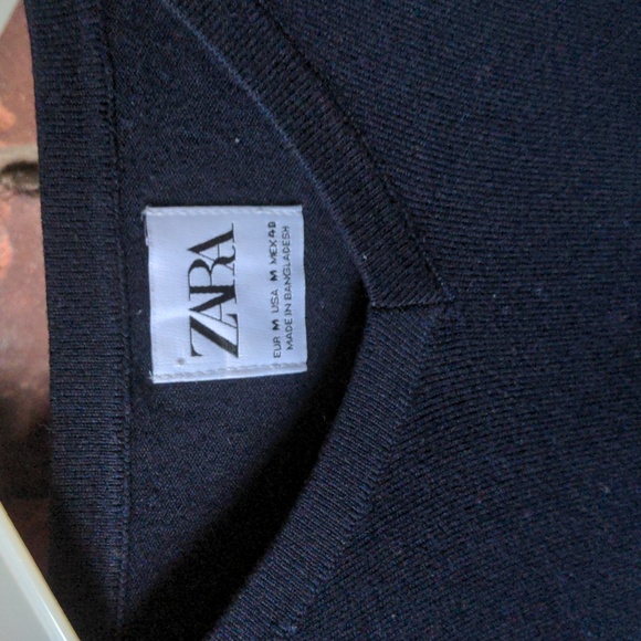 Zara men's V-neck knit sweater size M - Picture 2 of 3